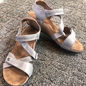 Taos sandals